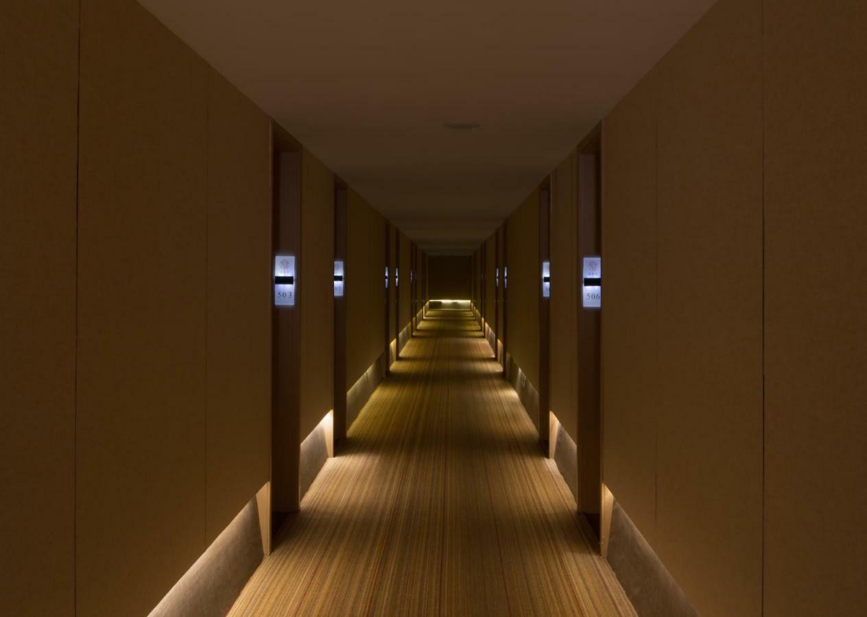 The Hidden House Hotell Chengdu Exteriör bild